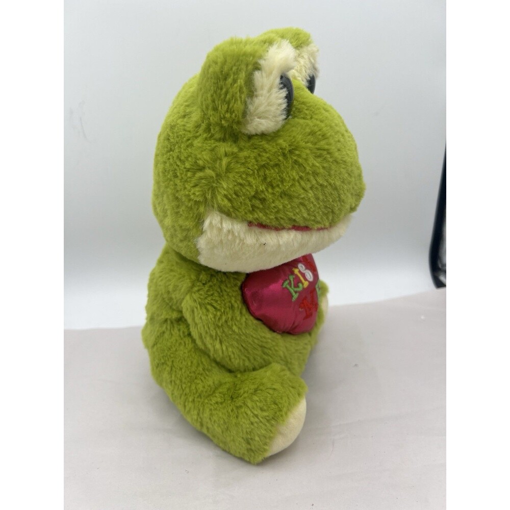 Inter American Frog Plush 10” Valentines Kiss Me Heart Stuffed Animal Green Love - Picture 9 of 13